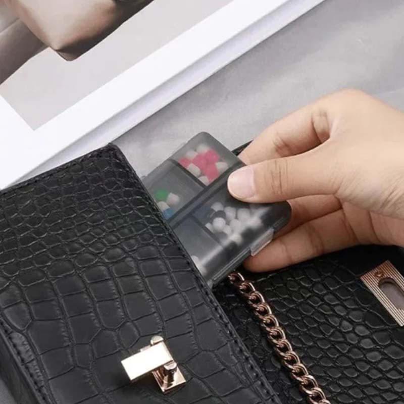 Norvo | Bærbar medisindispenser med etiketter