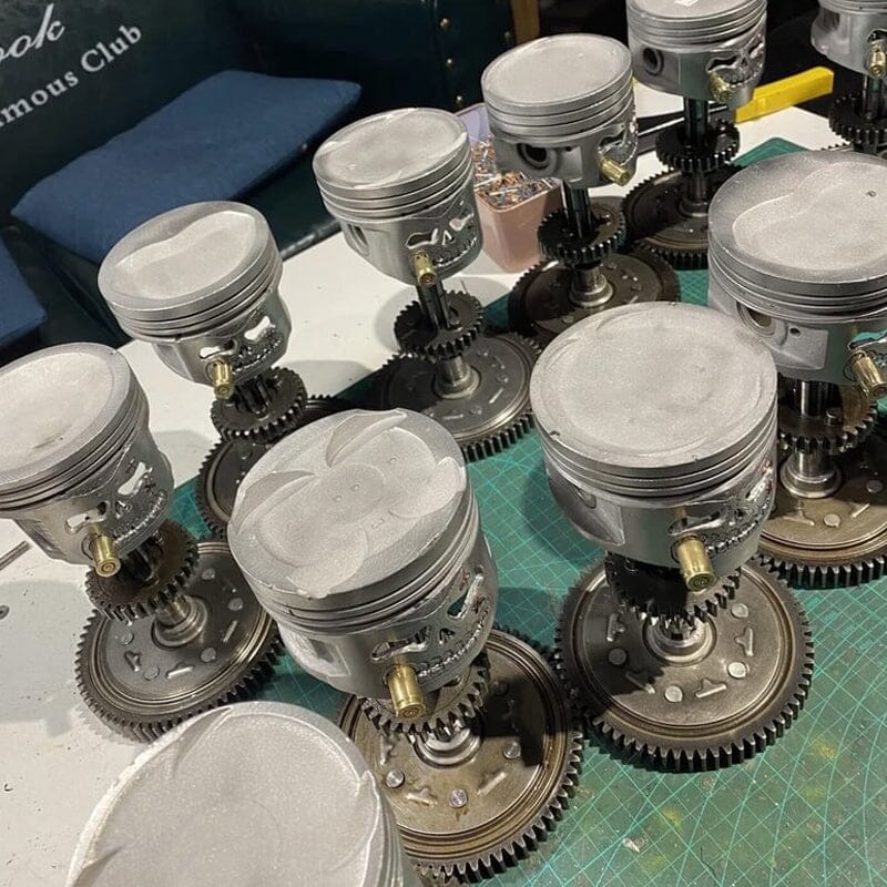 Norvo | Piston Skull Face Skulptur