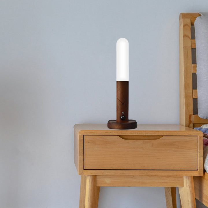 Intelligent nattbordlampe med sensor | Norvo