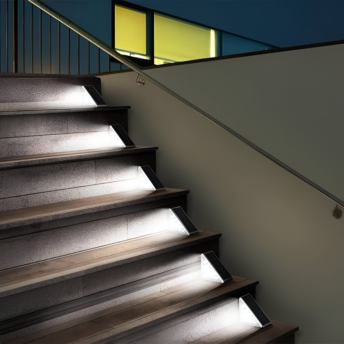 Norvo | 2-Pack Triangulære Soltrinnlys – IP67 Vanntett LED Utendørs Lys