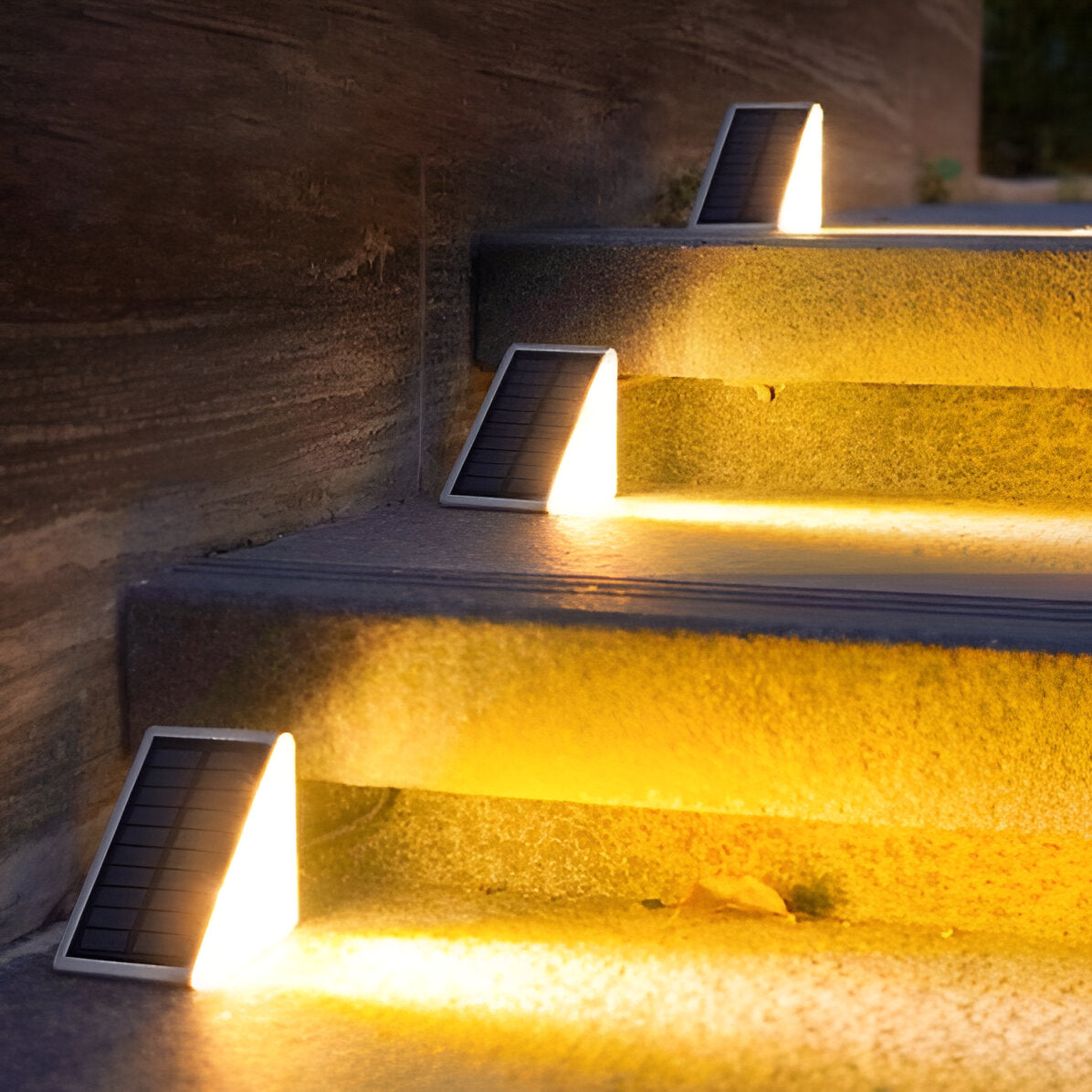 Norvo | 2-Pack Triangulære Soltrinnlys – IP67 Vanntett LED Utendørs Lys