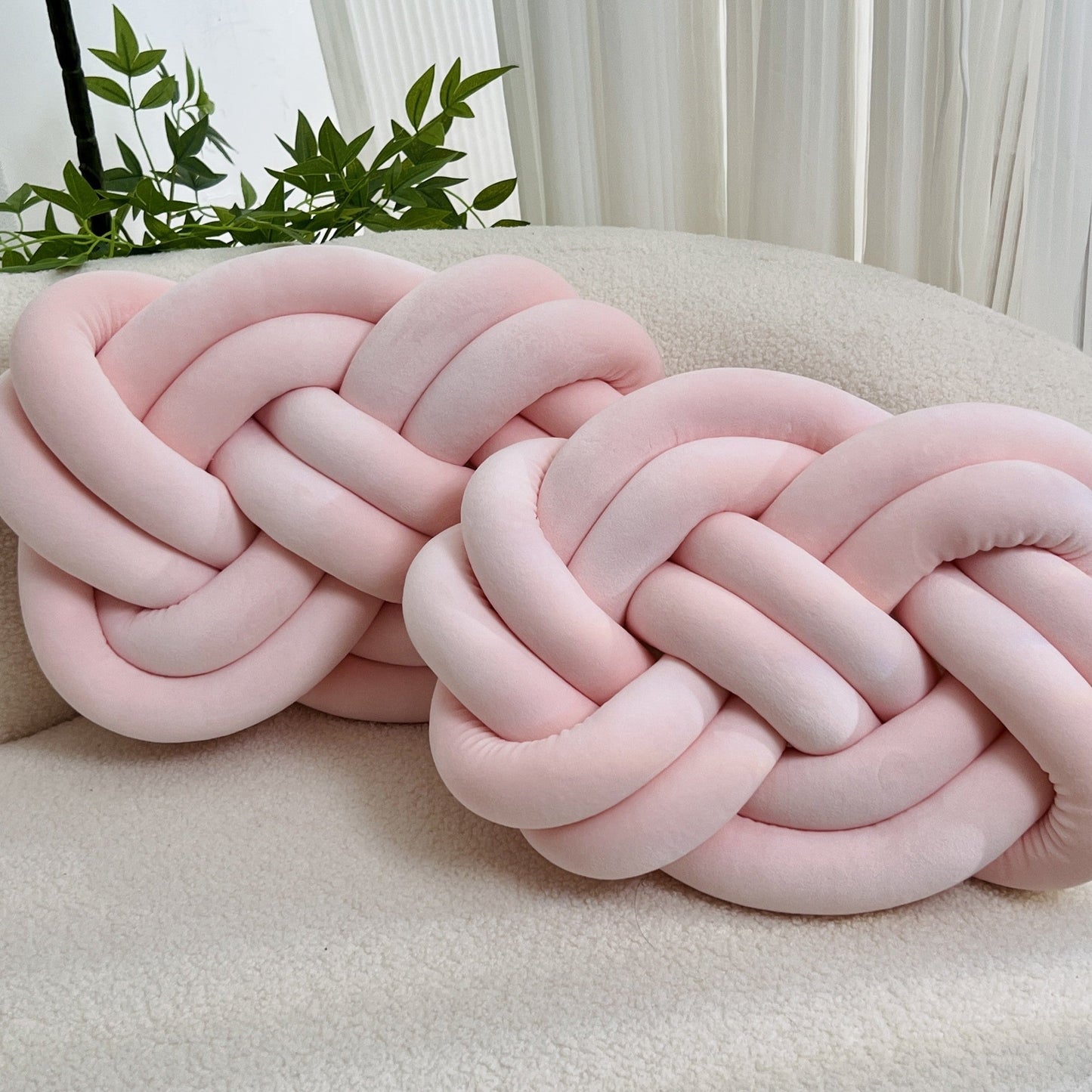 Norvo | CozyKnot - Stilige stuekuddar