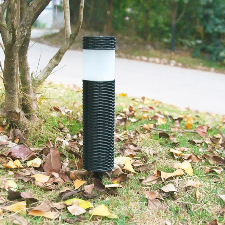 Norvo | Utendørs Solenergi Rattan Sylinderformet LED Hage Gress In-ground Landskapslys