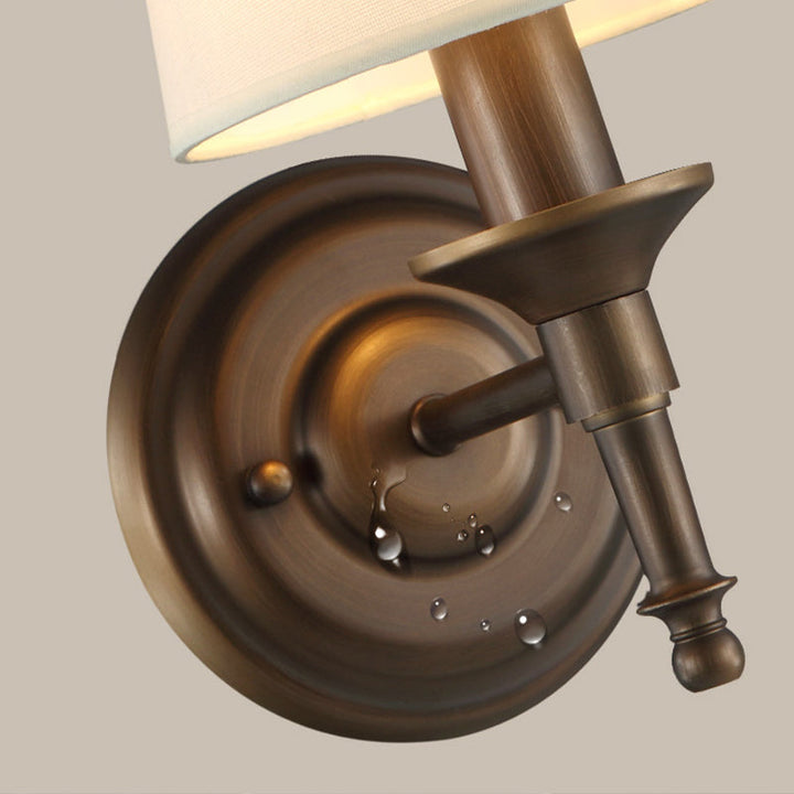 Single Wall Mount Light Minimalisme Tapered Drum Stoffe Veggbelysning for Korridor | Norvo