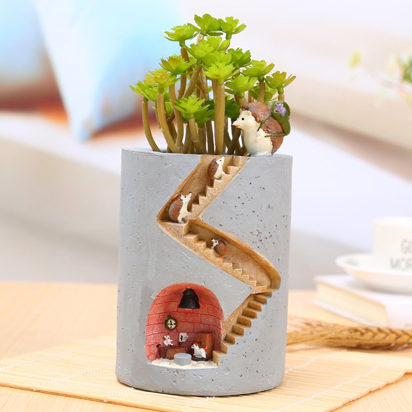 Norvo | Decorative plant pot with hedgehog and rabbit miniature – Creative staircase design for plants