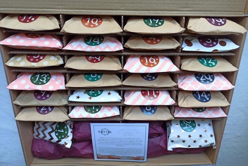 Norvo | WoolMagic – Adventskalender med 24 Ull-Overraskelser – For Strikke- & Hekleentusiaster