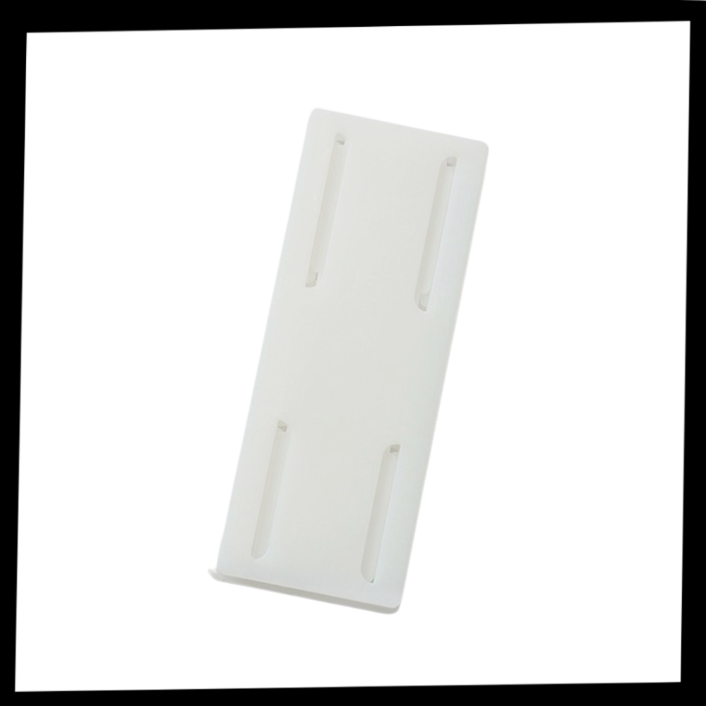Holder for stikkontakter
