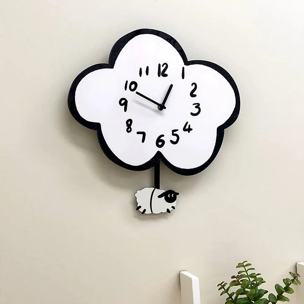 Norvo | 38cm Stille Tegneserie Sky Sau Svingende Veggur