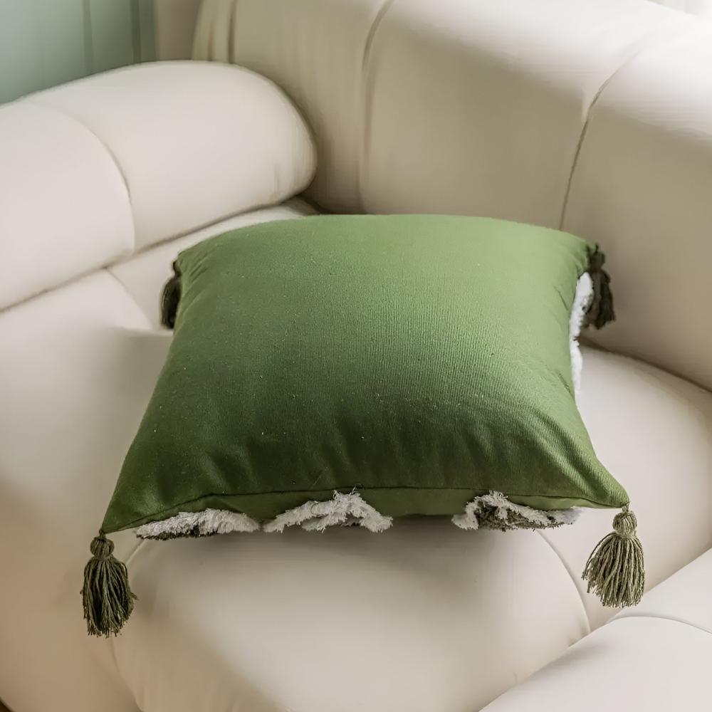 Norvo | Plush Leaf With Tassel Cushion Cover