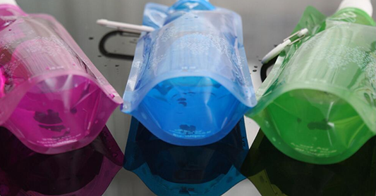 Norvo | Bærbare flasker med karabinkrok – Enkle å bære sammenleggbare vannflasker