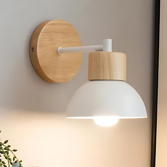 Norvo | Stilfull vegglampe laget av tre for et harmonisk hjem