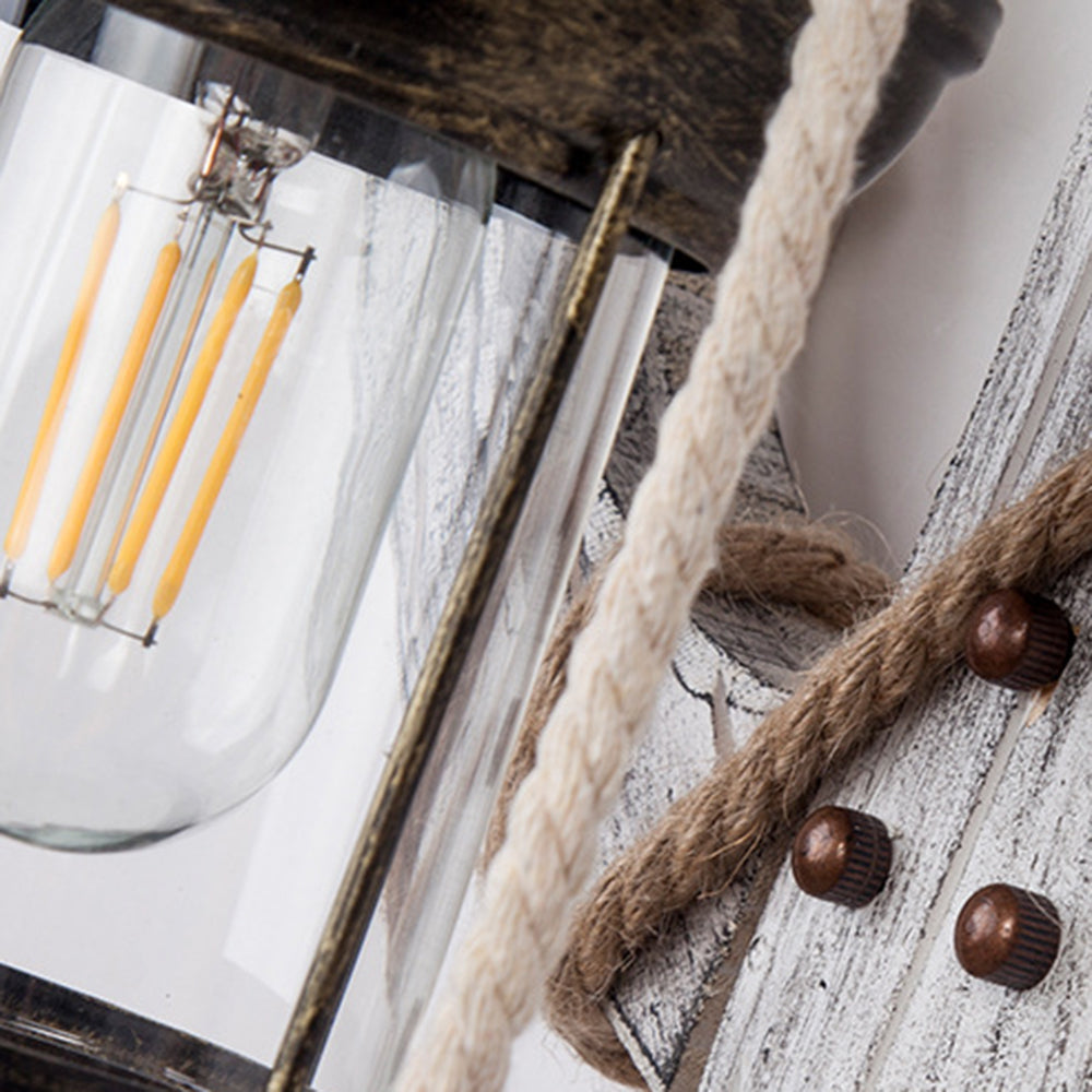 Norvo | Rustikk Tre Anker Vegglampe med Lantern