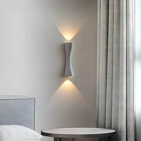 RéconfortGlow – Elegant Vanntett Vegglampe for Innendørs og Utendørs Norvo