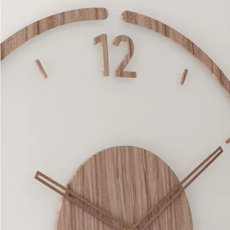 Norvo | Moderne veggklokke i tre – Minimalistisk og elegant design for stuen