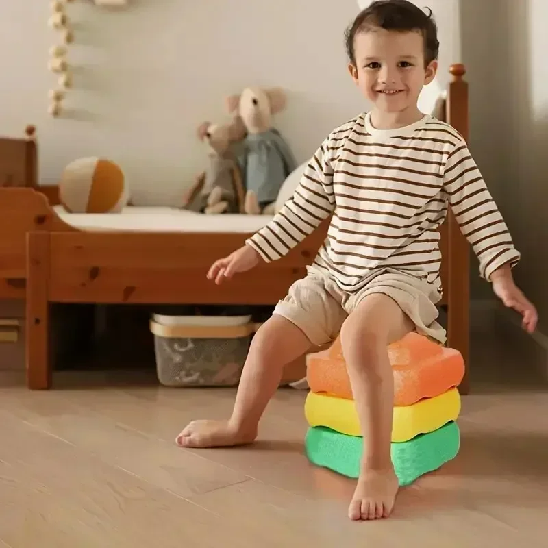 Norvo | StepHero | Gjør hvert steg til et eventyr - Balansetrening for barn