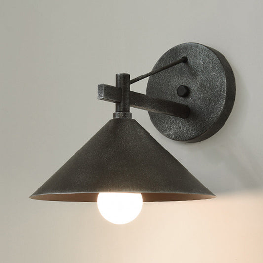 Norvo | Metall Kjegle Vegglampe Vintage 1 Lys Utendørs Vegglampe i Svart/Antikk Messing/Gammelt Sølv