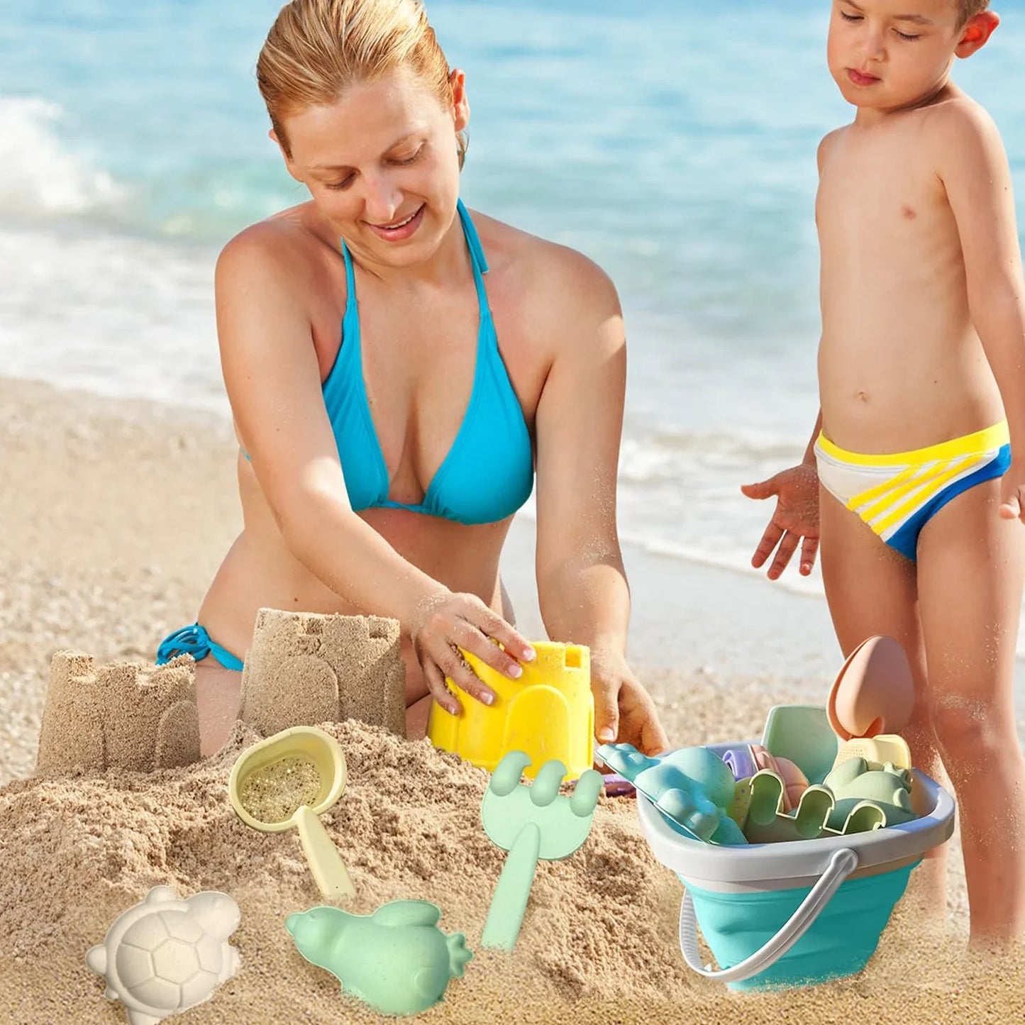 Norvo | Barns strand sand- og vannleketøysett - Sammenleggbart bøtte og tilbehør (1, 5 eller 11 deler, tilfeldig farge)