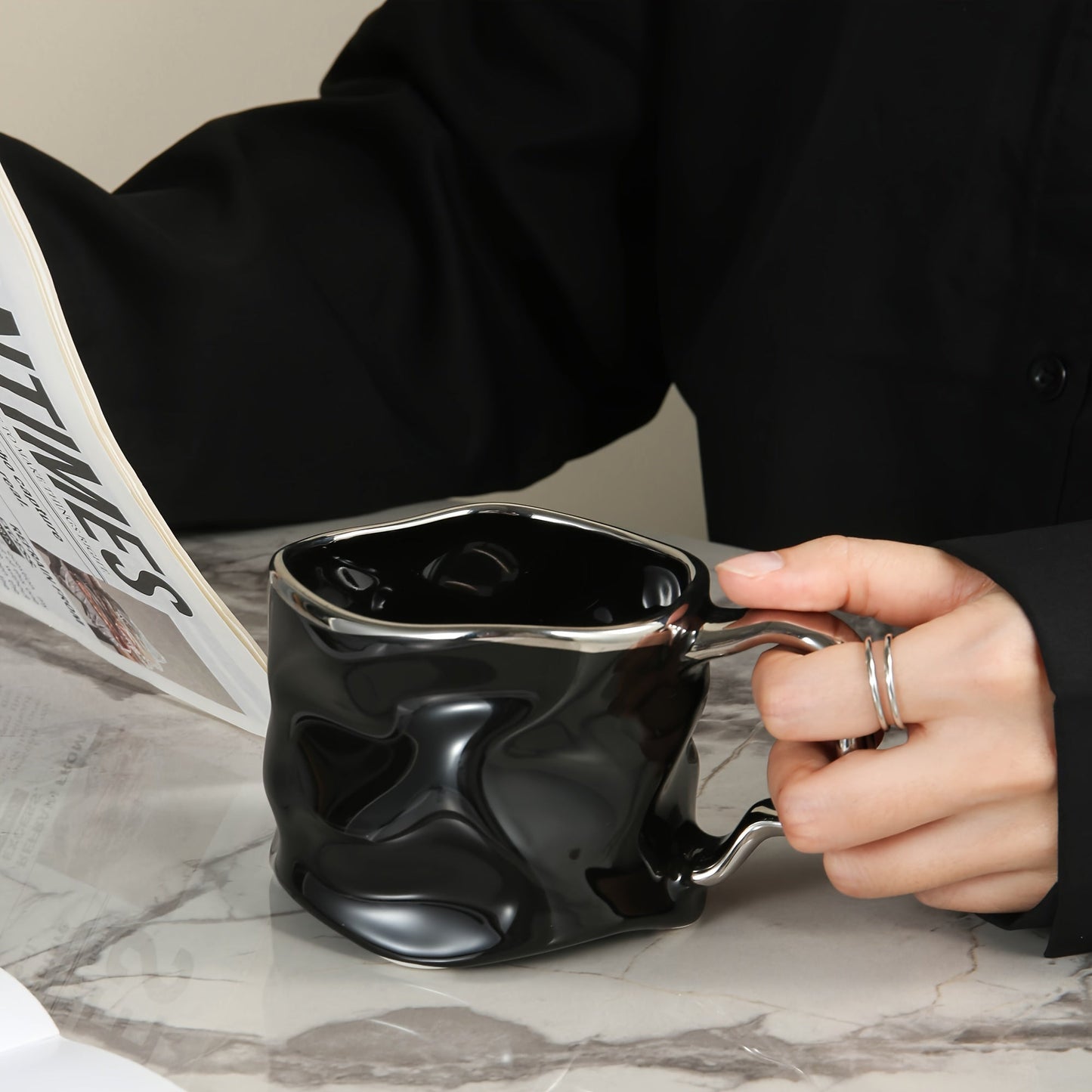 Norvo | CreArt Krus – Håndlaget keramisk kaffekrus med unikt rynket design