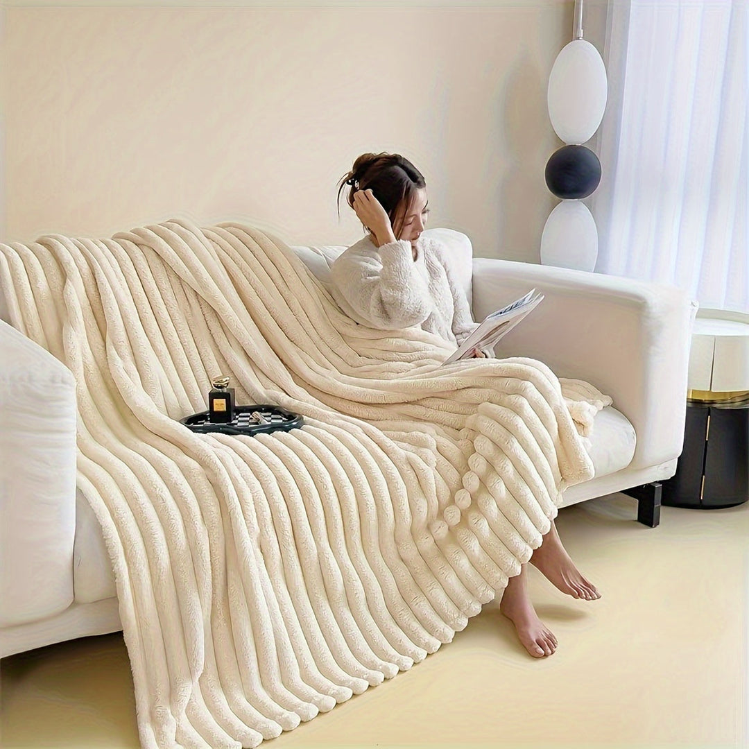 LuxeFleece – Elegant fransk stil teppe for Comfort Norvo
