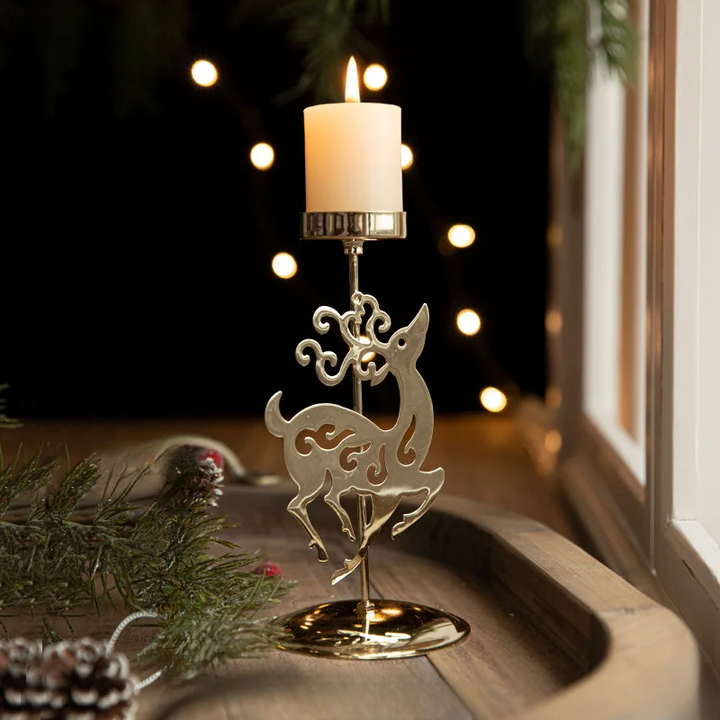 Julelysestaker - Stjerne- og juletredesign for festlig dekorasjon | Norvo