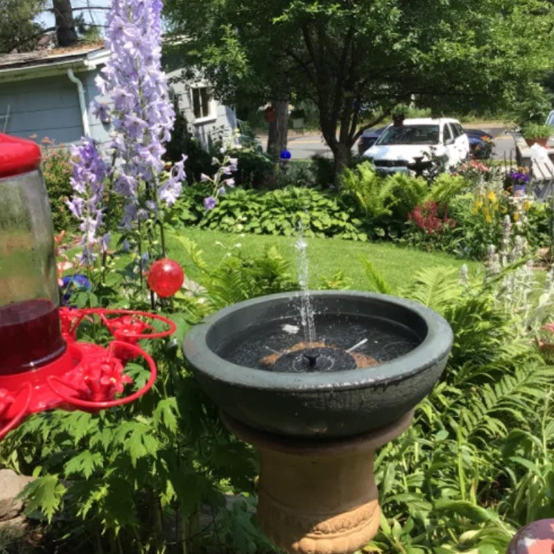 Norvo | Solcelledrevet fuglefontene med lys