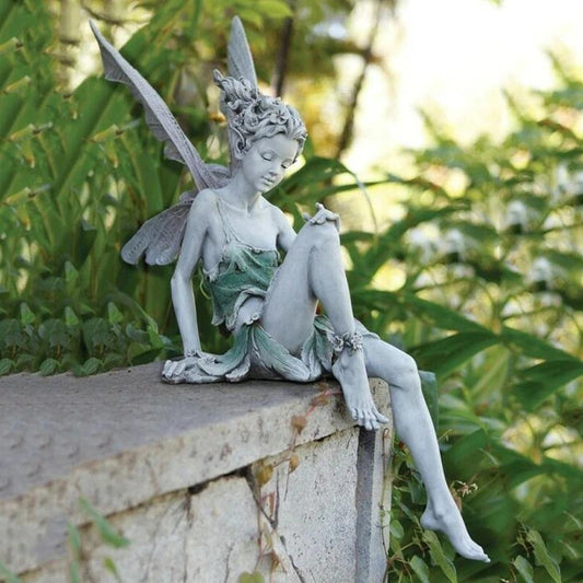 Norvo | Sitting Elf Sculpture | Hagedekor