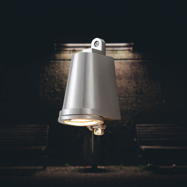 Elegant utendørs aluminium vegglampe | Norvo