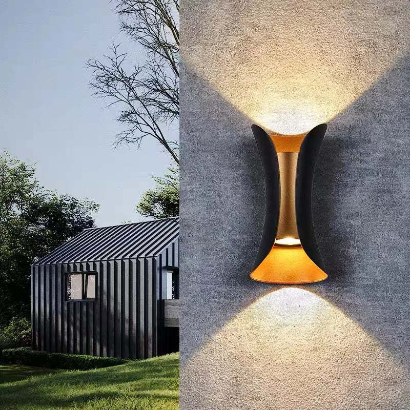 Moderne LED utendørs vegglampe - LumiEdge