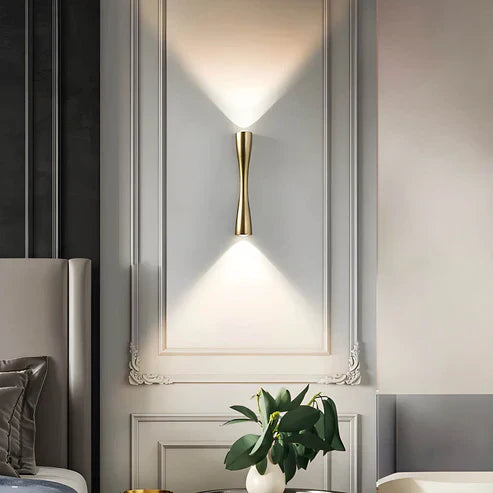 RéconfortGlow – Elegant Vanntett Vegglampe for Innendørs og Utendørs Norvo