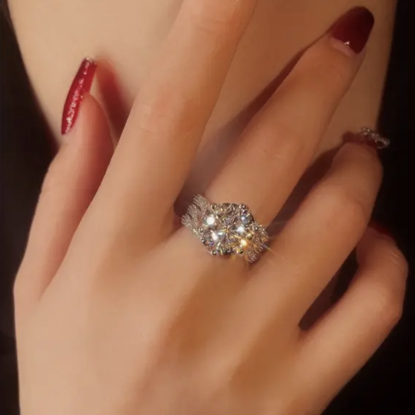 Norvo | 3-karats Super Flash Moissanite Ring