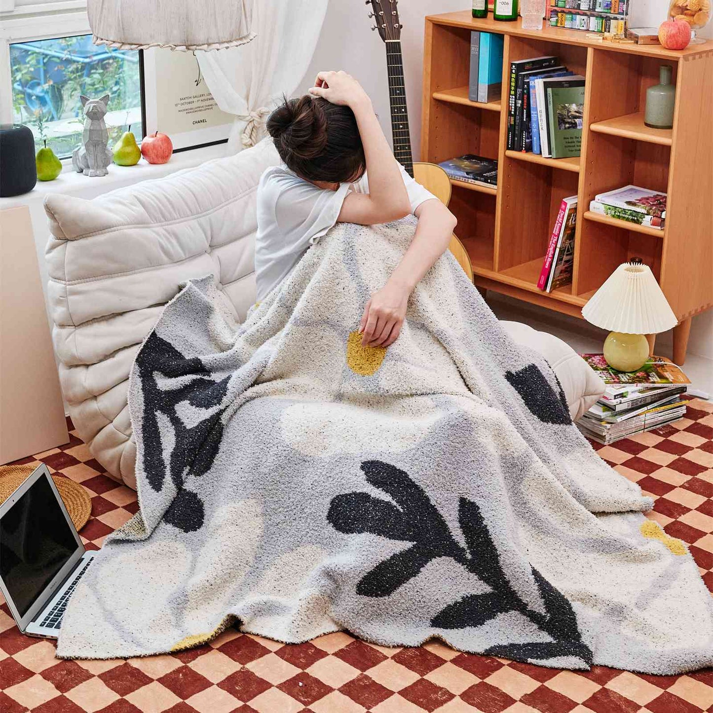 Norvo | Boho Blomst Blader Mikrofiber Strikket Teppe - Myk, Koselig, og Dekorativ