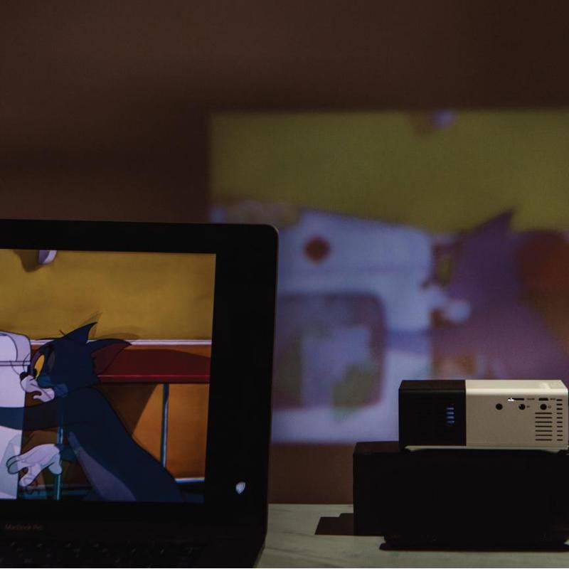 Norvo | LUMIPAL Ultra Bærbar Lommeprojektor