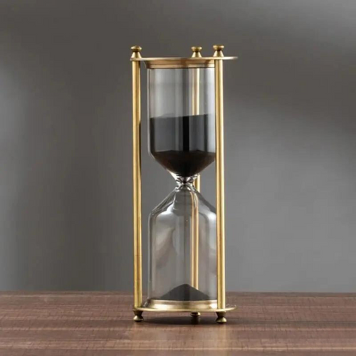Norvo | Antikk timeglass laget av messing med fiolett sand