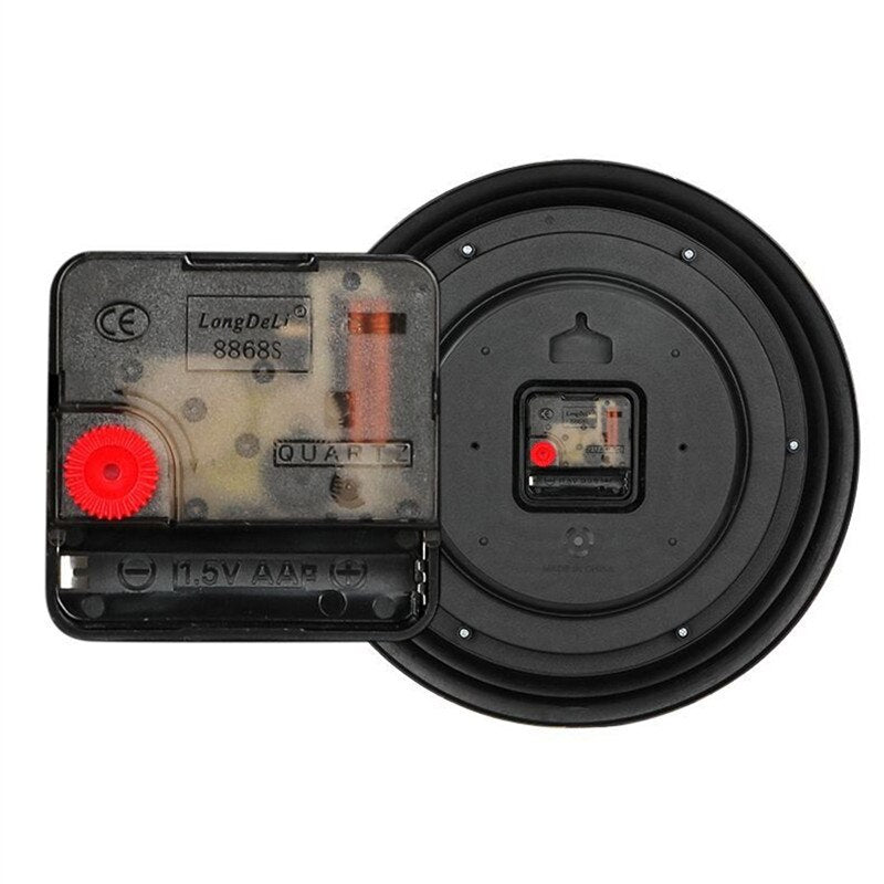 Norvo | Vintage Retro Veggklokke med Treutseende – Tidøs Design