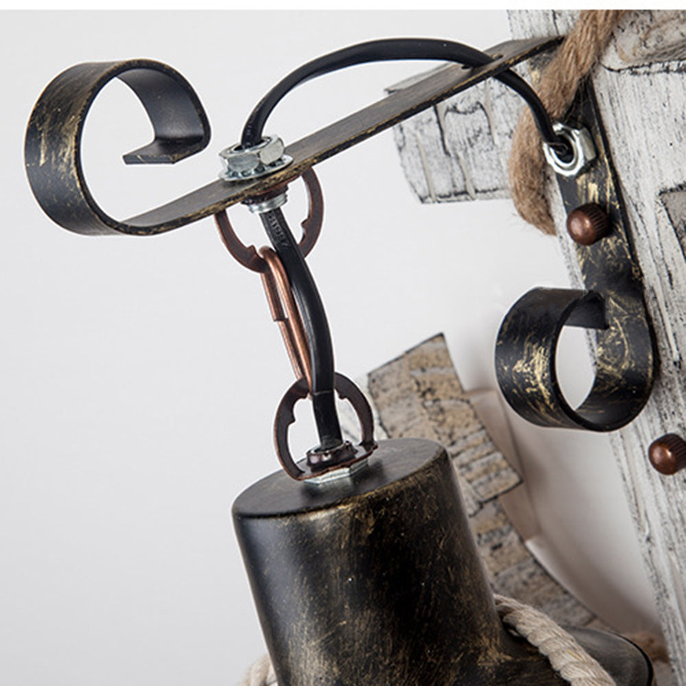 Norvo | Rustikk Tre Anker Vegglampe med Lantern