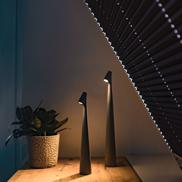 Norvo | Bordlampe Moderne Rød Metall LED Lys