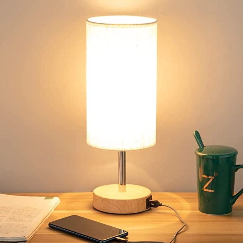 Norvo | Lampe med USB-tilkobling Berøringskontroll Bordlampe for Soverom Tre 3-trinns dimbar Sengelampe med Rund Linestoffskjerm for Stue, Studenthybel, Hjemmekontor