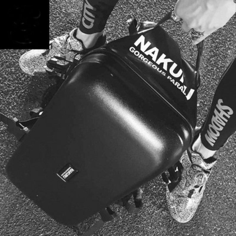 Norvo | Hard Shell Ryggsekk med Stor Kapasitet, Vanntett Skall og Stilrent Design, for Daglig Bruk