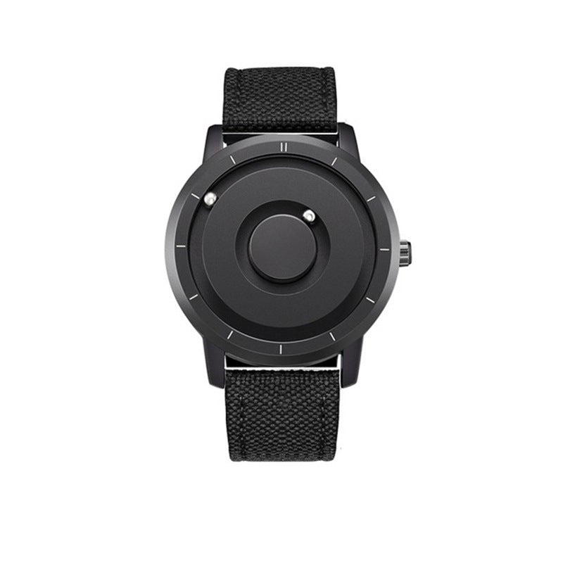 Norvo | Innovativ kvartsur med stålkuppel