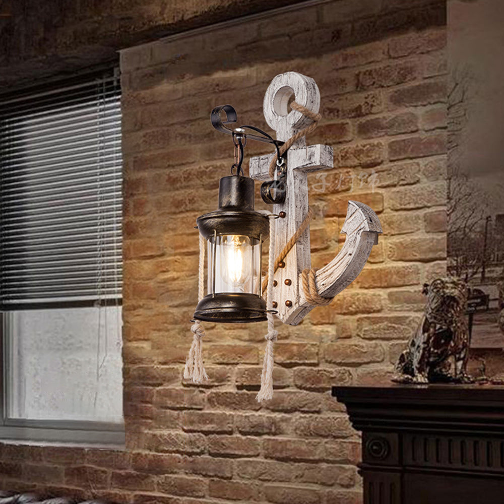 Norvo | Rustikk Tre Anker Vegglampe med Lantern