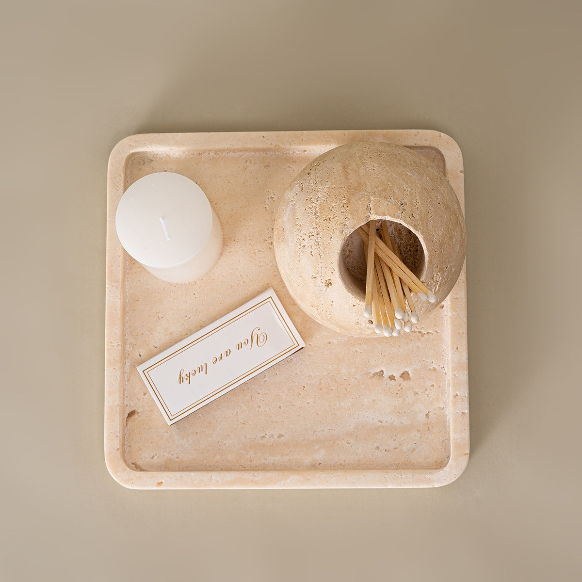 Norvo | Beige Travertine Steins Match Holder og Tannpirkerkrukke