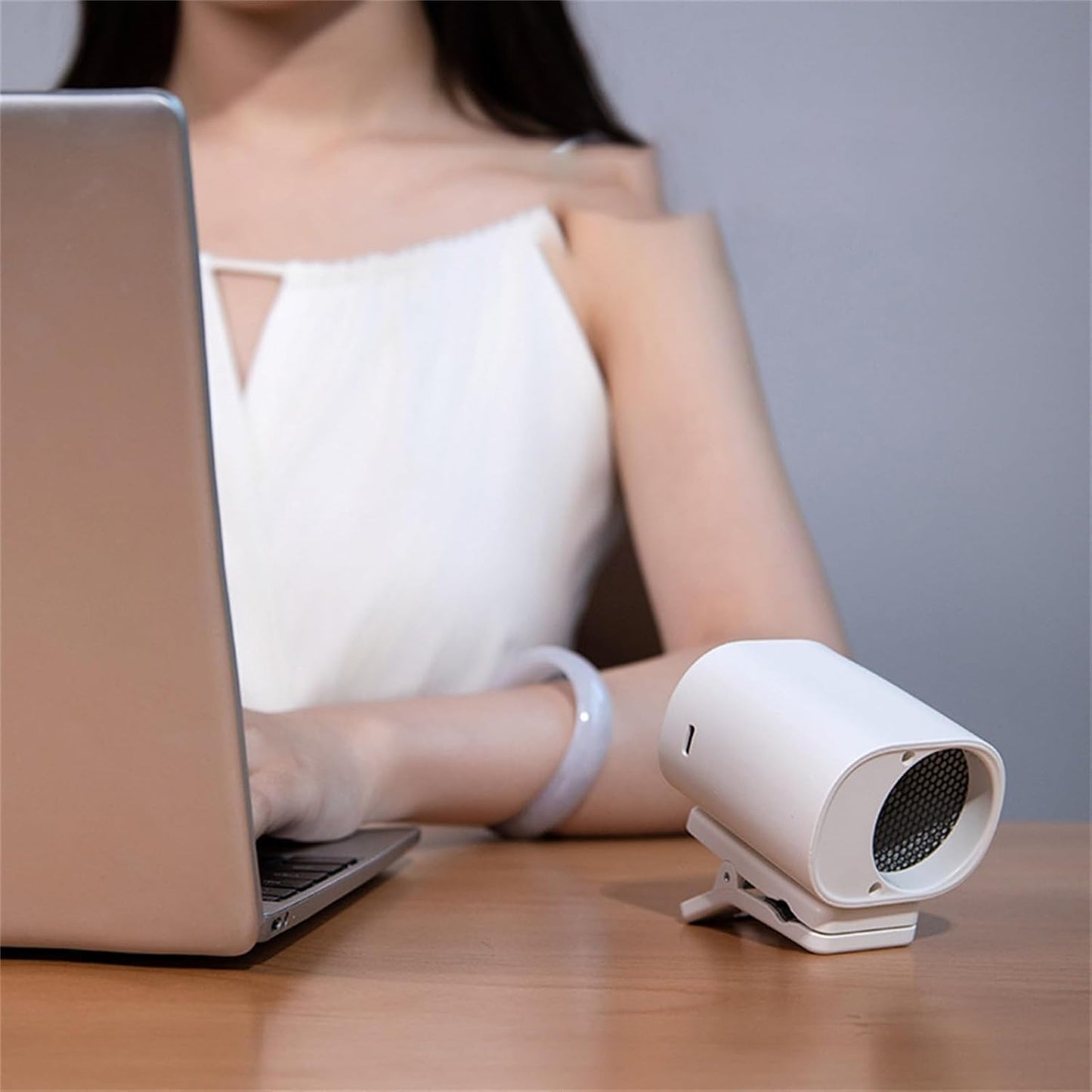 Norvo | Bærbar bilklipsvifte – 360° roterende USB-oppladbar mini-vifte med klemme