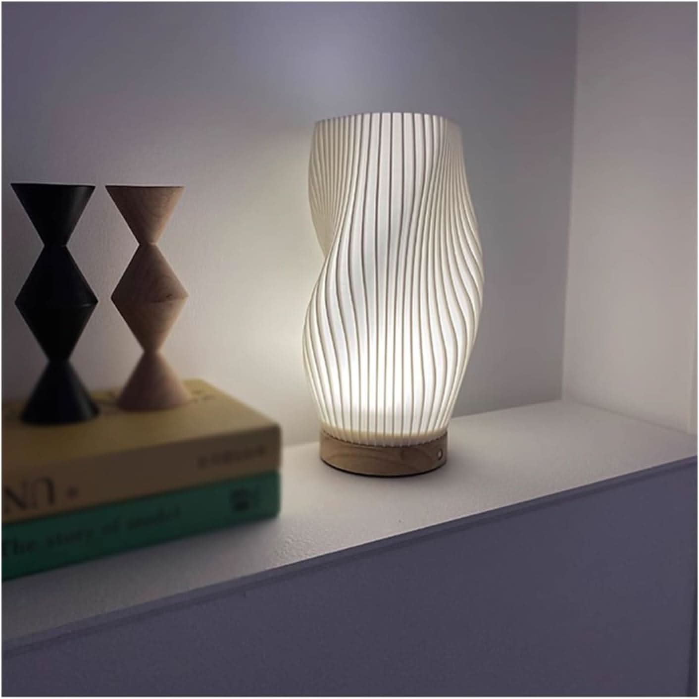 Norvo | Wavecrest Lamp – Elegant USB-drevet dimbar bordlampe