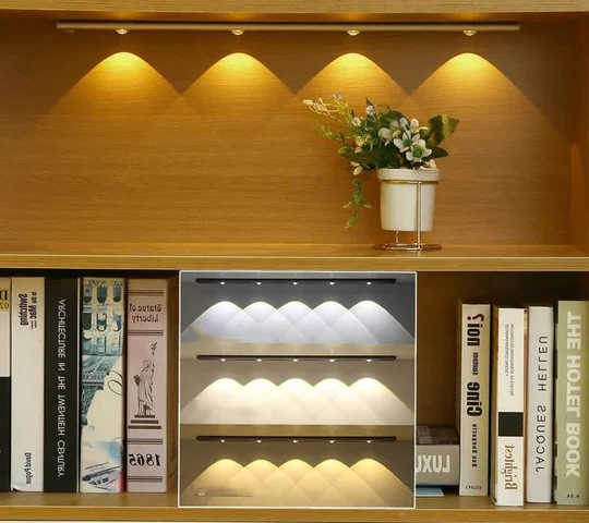 Norvo | Innendørs LED bevegelsessensorlampe