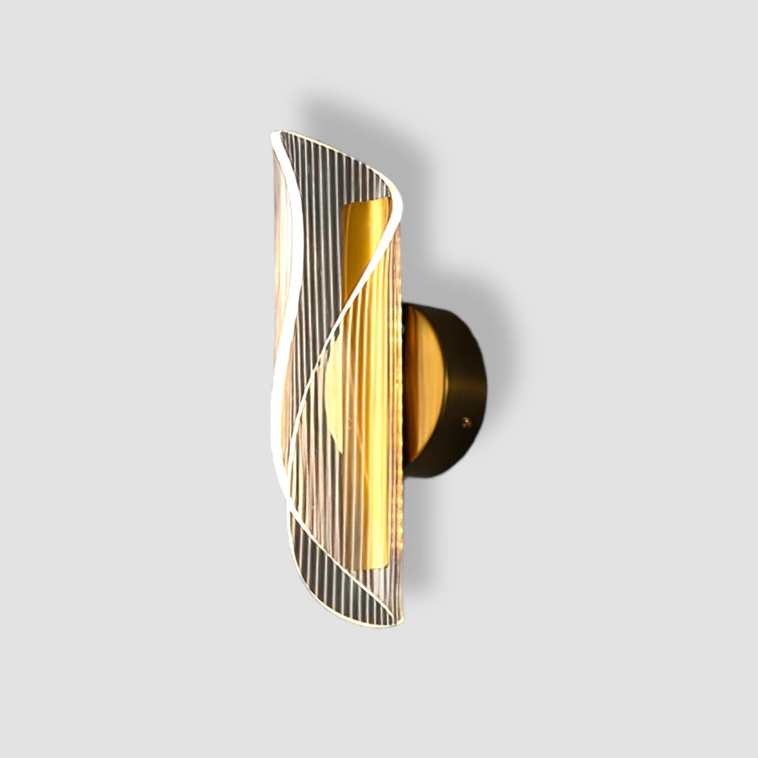 Norvo | CrystalAura – Funklende Krystall Vegglampe for Glamourøs Touch