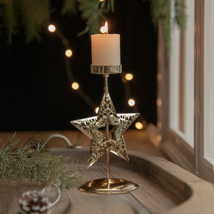 Julelysestaker - Stjerne- og juletredesign for festlig dekorasjon | Norvo