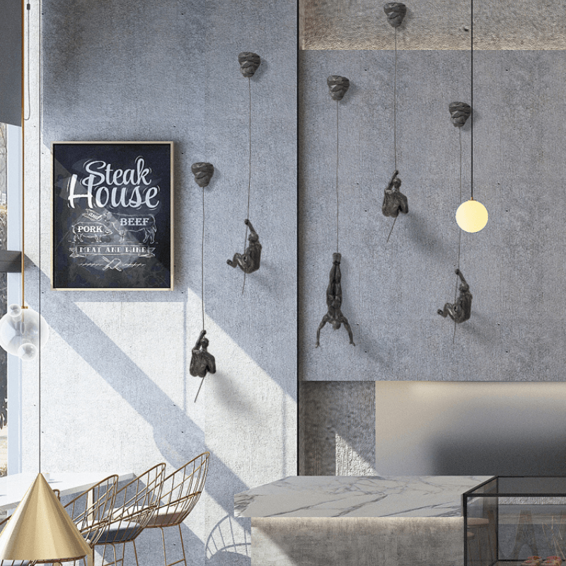 Norvo | Klatrende Mann Vegg Skulptur Sett – Moderne Harpiks Kunst