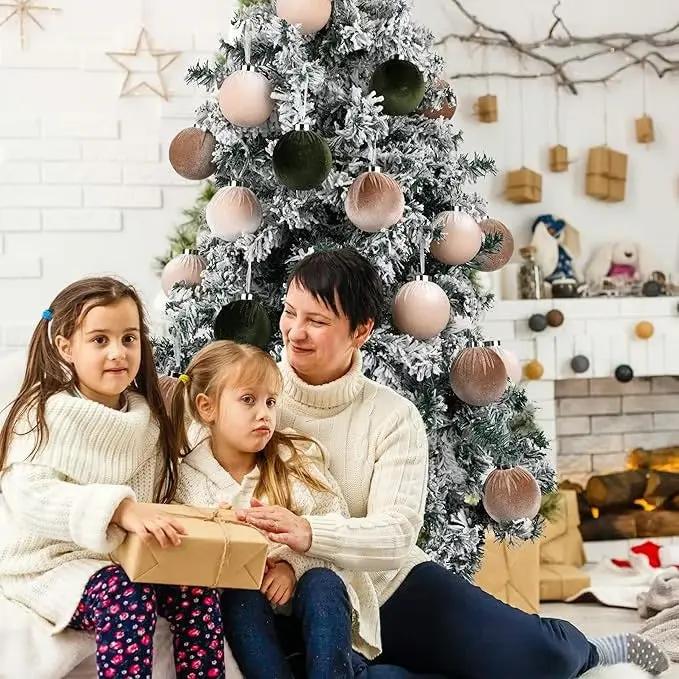 Norvo | VelvoraBalls – Klassiske fløyelsdekorasjoner, designet for å vare fra høytid til høytid