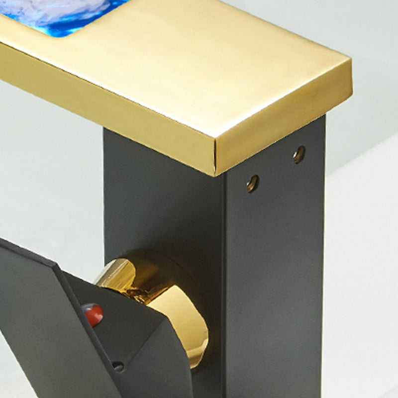 Norvo | Moderne vannfall tut baderom vask med LED messing baderom vask