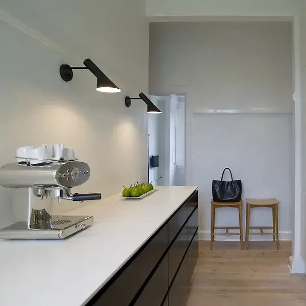 Norvo | LumiMinimal Bord - Elegant LED Bordlampe for Moderne Interiør